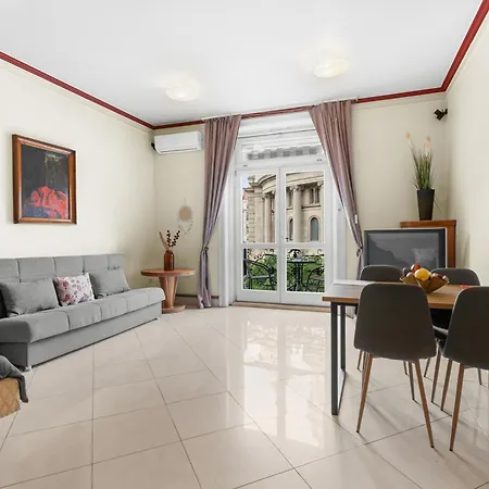 Basilika Breathless View With Balcony Free Parking Upon Reservation
