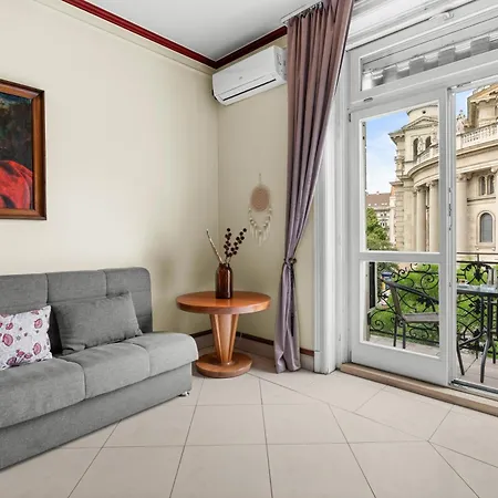 Basilika Breathless View With Balcony Free Parking Upon Reservation Lägenhet