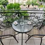 Basilika Breathless View With Balcony Free Parking Upon Reservation
